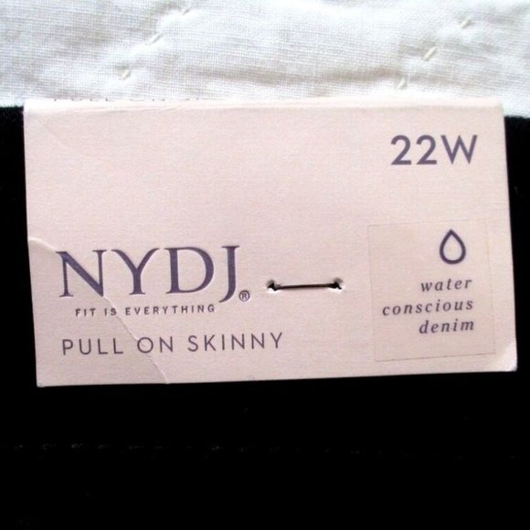 NWT NYDJ PULL-ON SKINNY ANKLE JEANS WITH SIDE SLIT BLACK PLUS 22W- LIFT TUCK - Picture 10 of 13